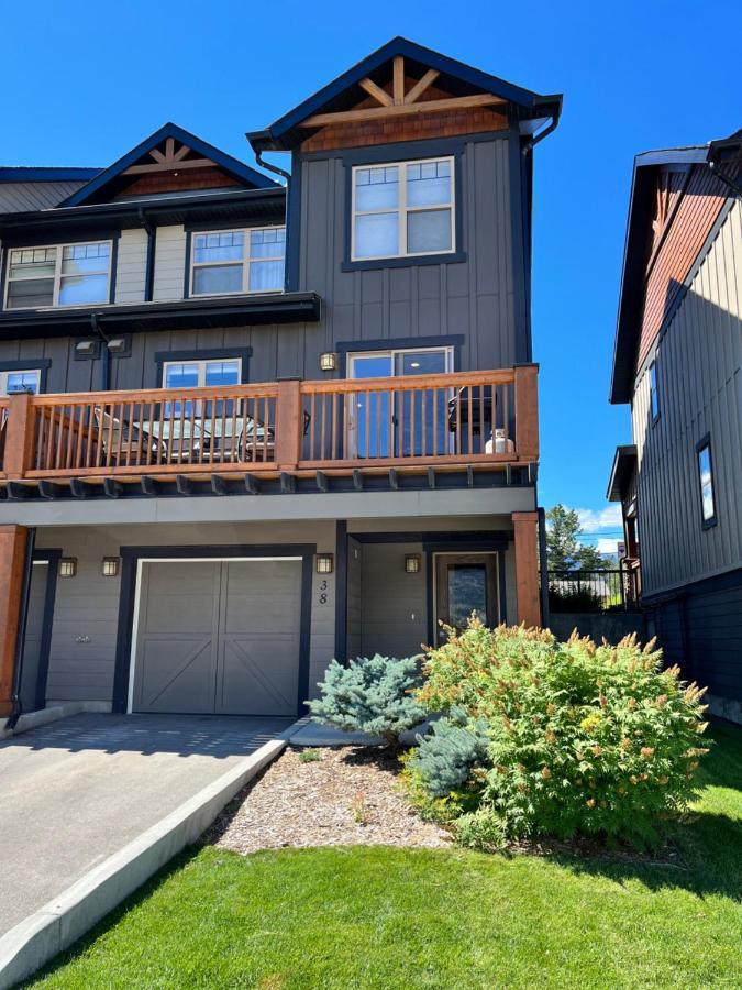 Perfect Base Invermere 3Bd Townhouse Mt Views With Garage ภายนอก รูปภาพ